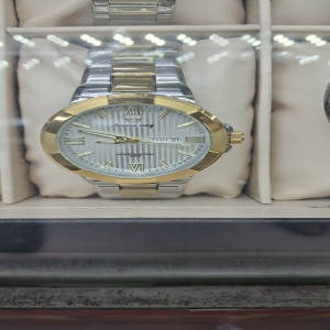 Success Way Luxury Quartz Wristwatch, Model (L223)