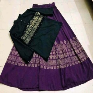 Skin printed skirts and kurti01
