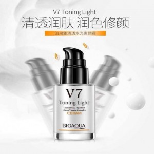 V7 Toning Light Day Cream