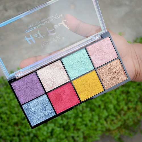 Hot foil technic eyeshadow palette | Products | B Bazar | A Big Online Market Place and Reseller Platform in Bangladesh